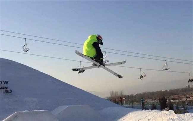 旅行看世界：盘点国外五个著名的滑雪度假胜地冰雪达人的乐园！爱游戏-爱游戏(AYX)体育官方网站-赔率最高在线投注平台